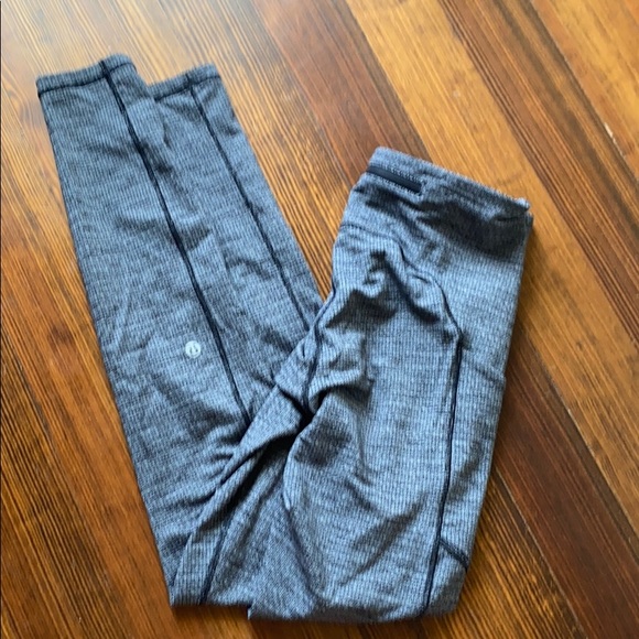 Lululemon leggings - Picture 1 of 2